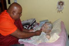 534924_263095280457135_460410974_n